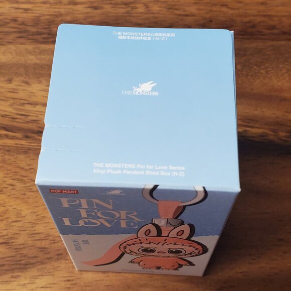 SEALED LABUBU THE MONSTERS Pin for Love "N" Vinyl Plush Pendant "N" AUTHENTIC - Picture 6 of 6